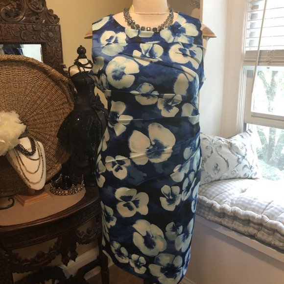 Calvin Klein Dresses & Skirts - Calvin Klein NWOT 20W Blue & White Floral Dress!